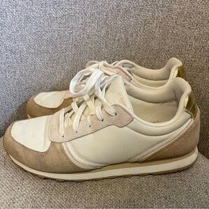 J.CREW-City Sneakers.in a size of 9.5
